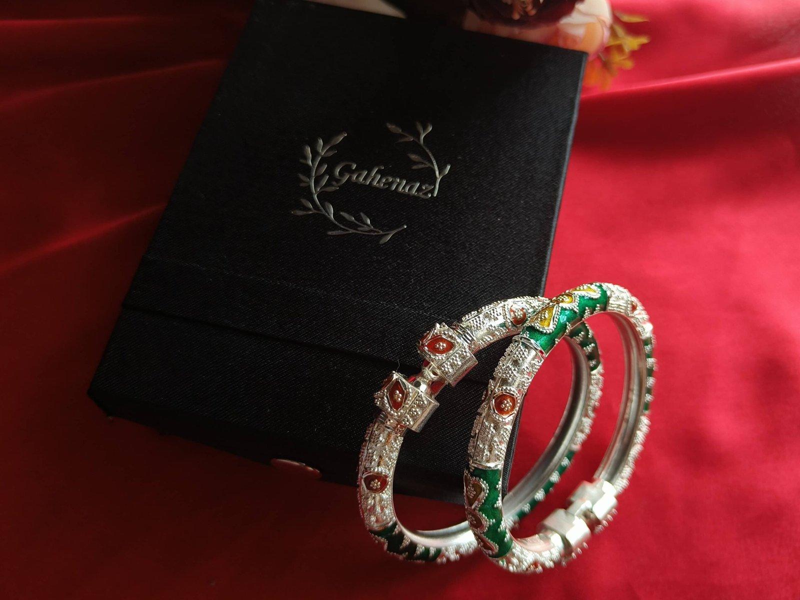 Aratrika Meena Bangle view 3