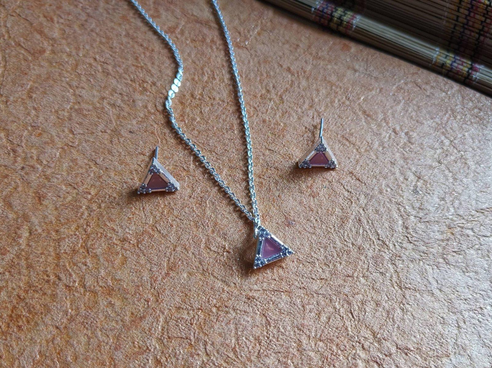 Ayla Pendant Earrings Set view 3