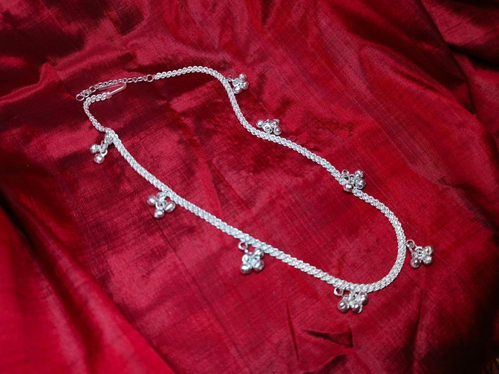 Baby Waist Chain / Kamarbandh / ottiyanam / vaddanam with Ghungroo view 3