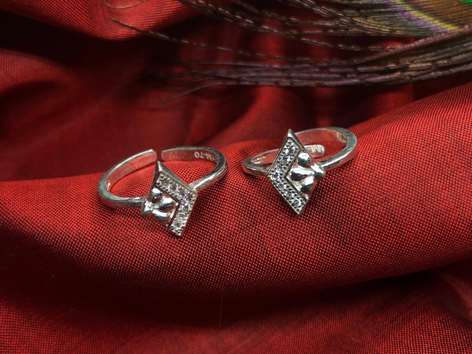 Daisy Toe Ring/ Bichiya/ Toering