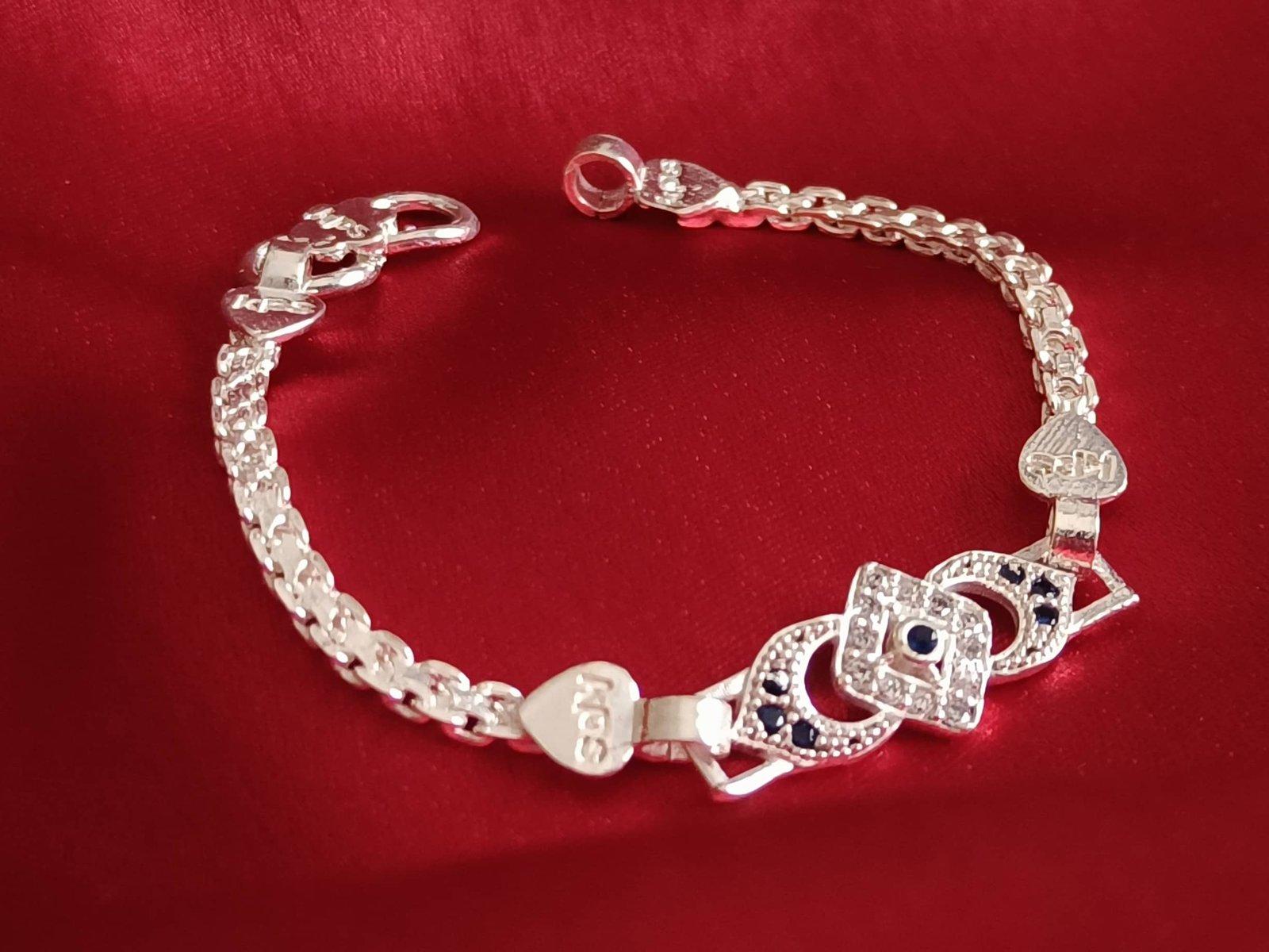 Finch bracelet for kids view 4