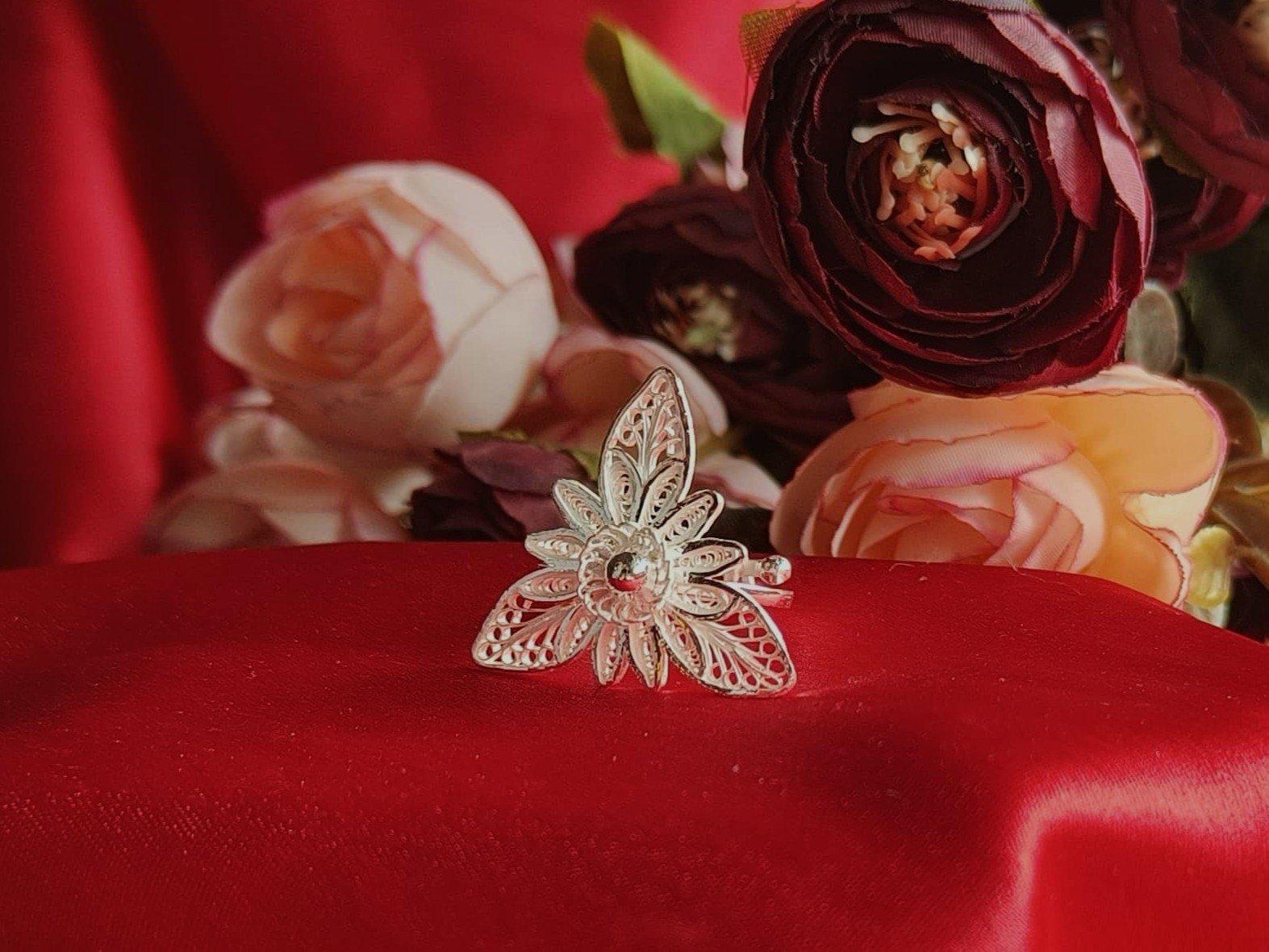 Finger Ring Eterna Bloom view 3