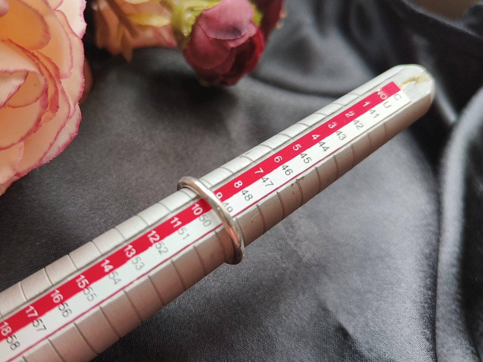 Finger Ring Silver Line view 3