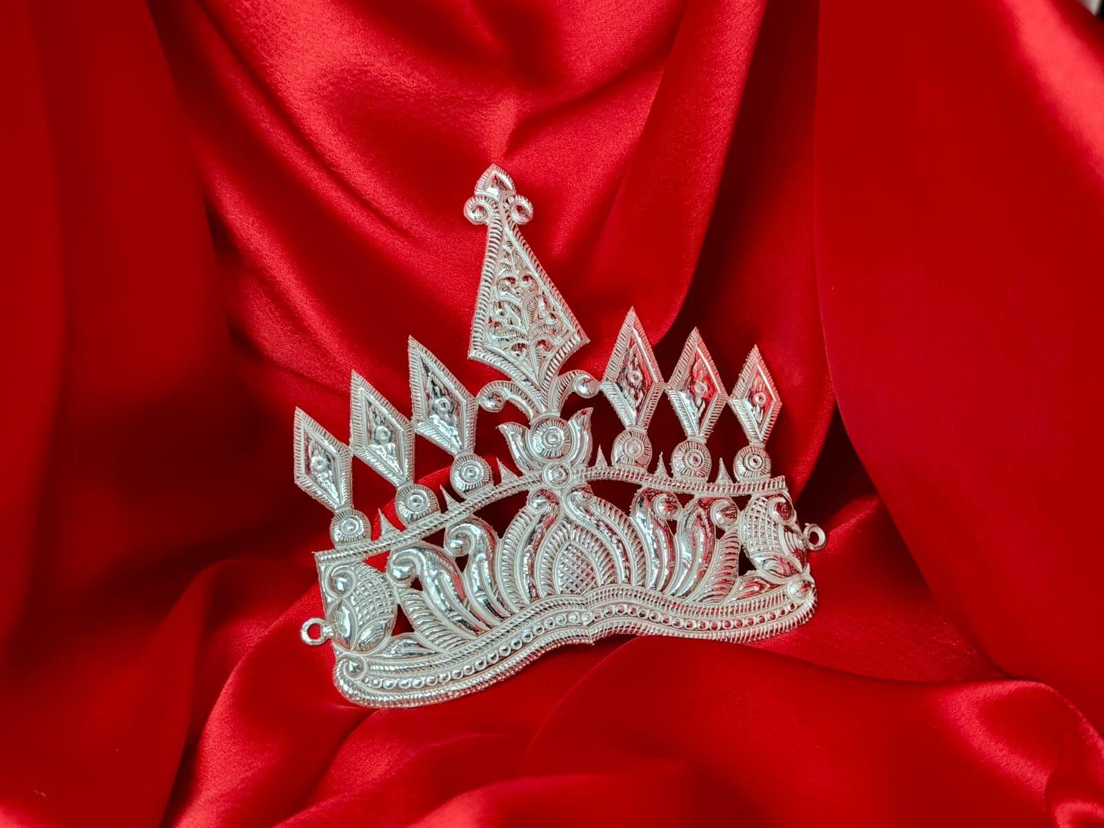 Gahenaz Crown Mukut for Idol