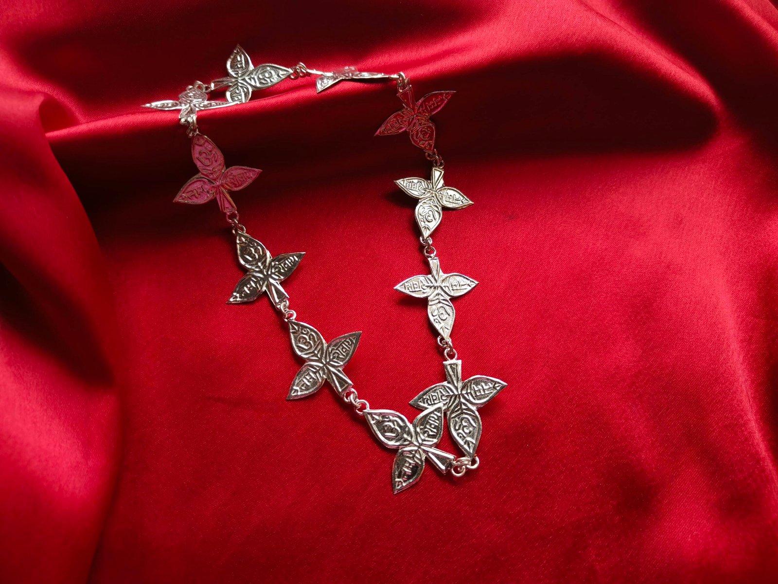 Gahenaz Silver 1inch Namah Shivay Belpatra / Belpata / Bilva Leaves Garland/Mala view 3