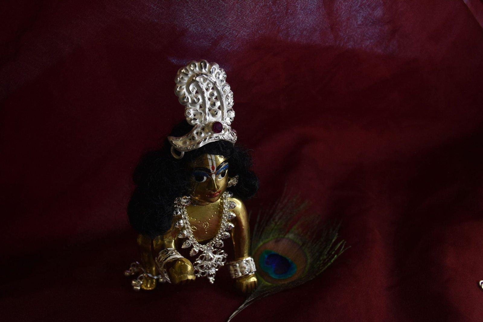 Gahenaz Silver 2-inch Traditional Silver Mukut/Crown for 3-4size Deity/Idol / Dev-Devi