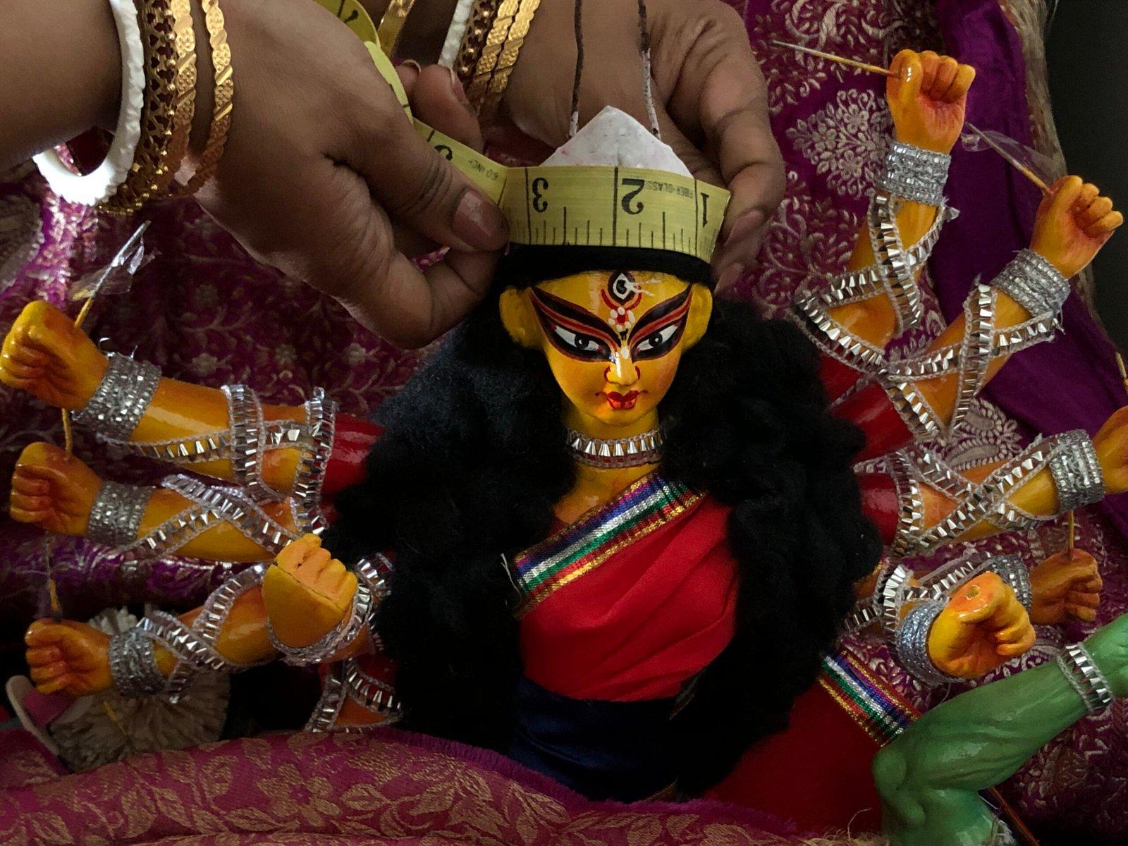 Gahenaz Silver 4-inch Traditional Silver Mukut/Crown for Deity/Idol / Dev-Devi/ Bride view 3