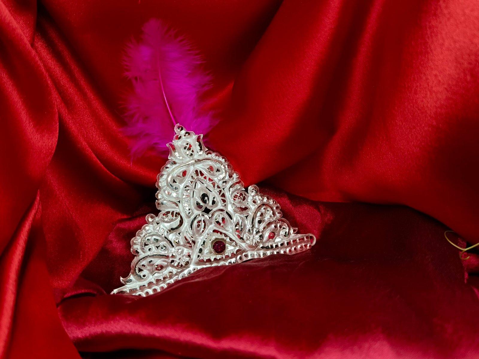 Gahenaz Silver 4-inch Traditional Silver Mukut/Crown for Deity/Idol / Dev-Devi/ Bride view 7