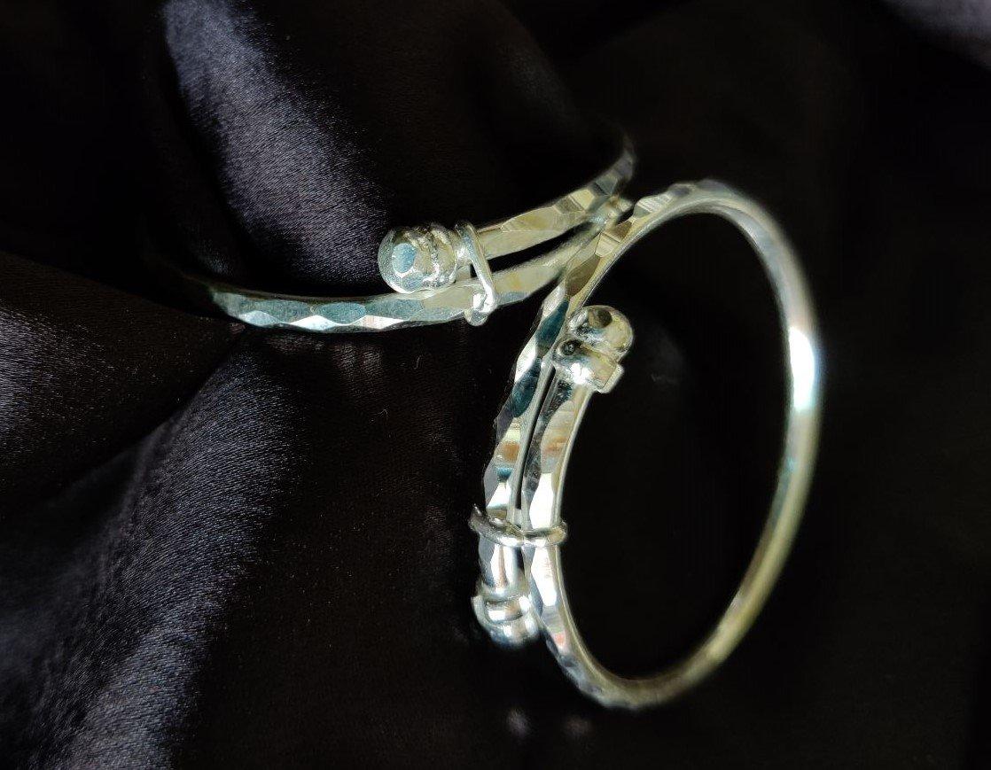 Gahenaz Silver Baby Bangle view 3