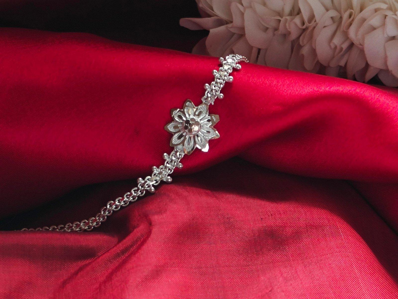 Gahenaz Silver Bracelet Rakhi Sunflower