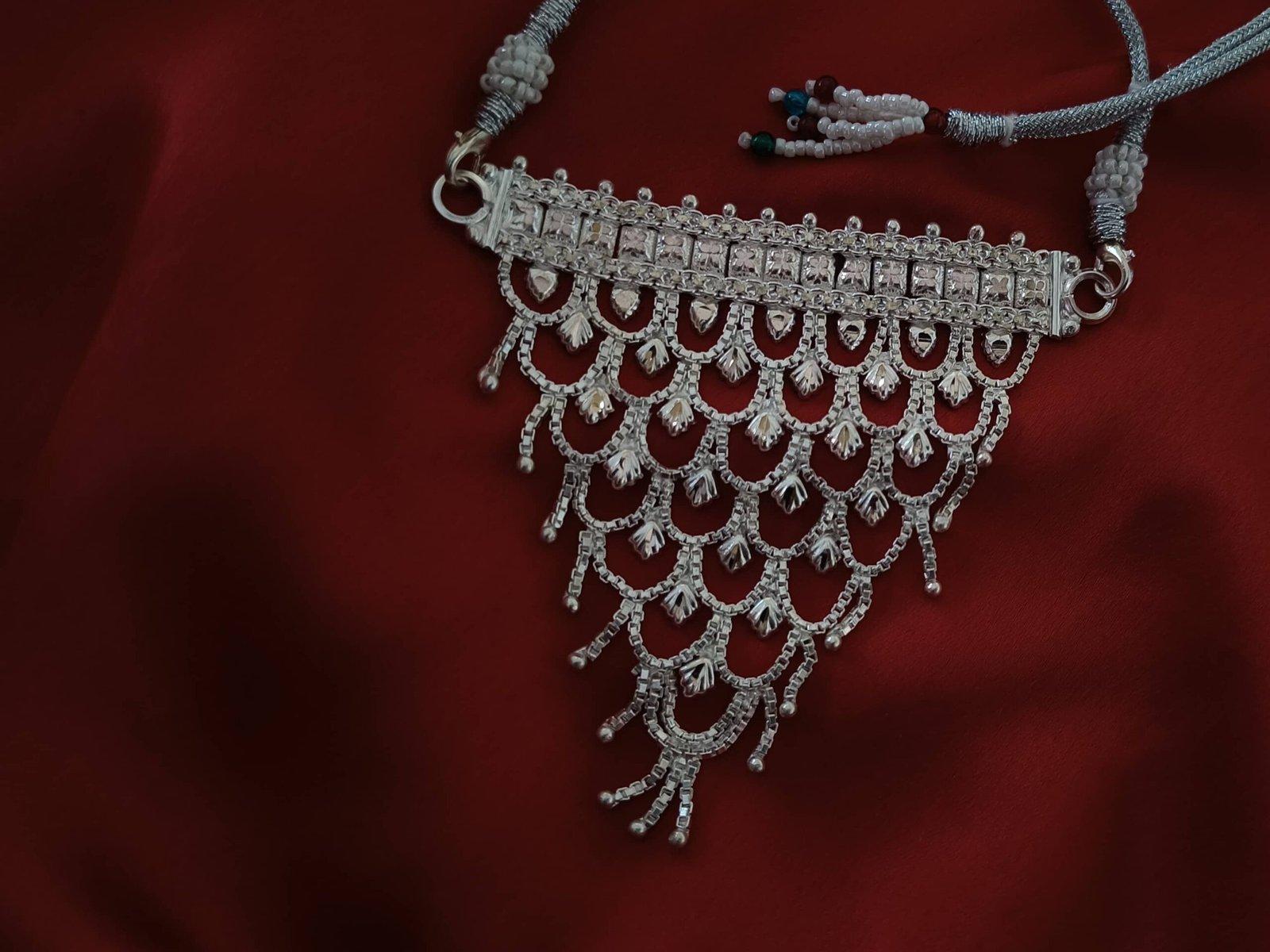 Gahenaz Silver Chik cum Necklace for Idol view 5