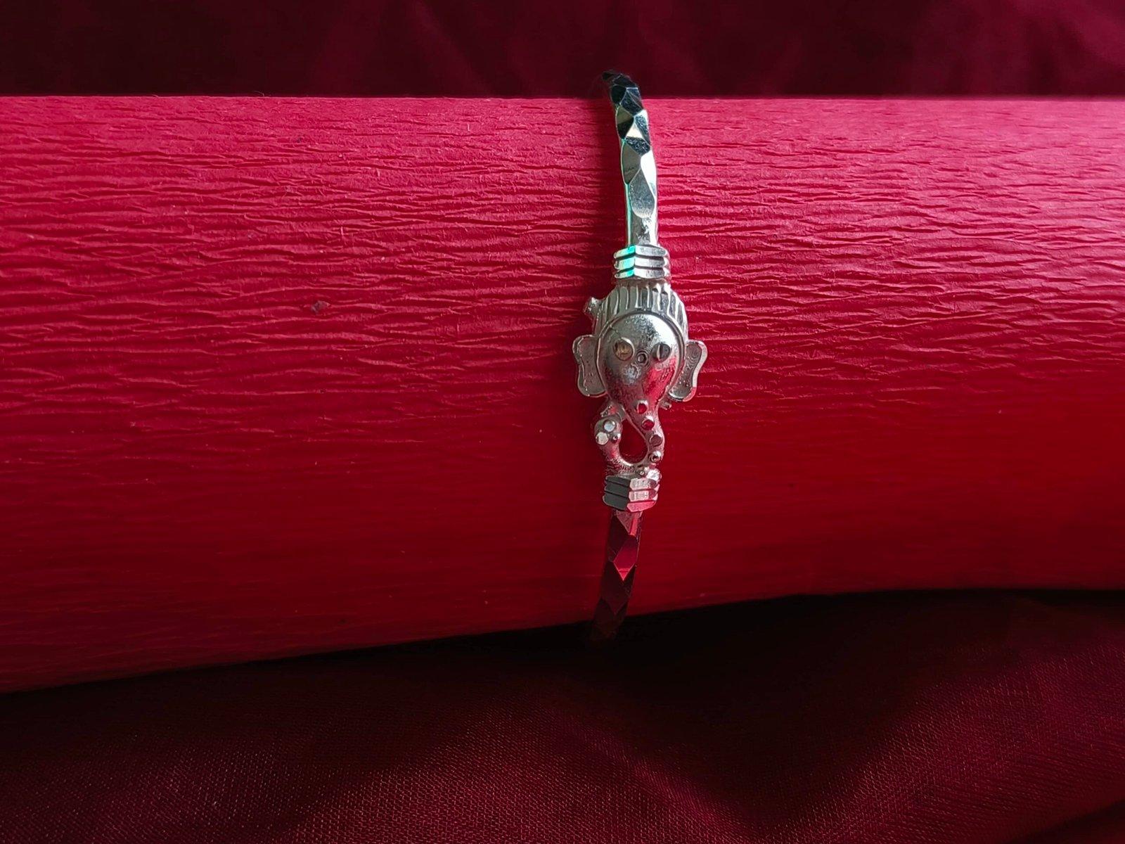 Gahenaz Silver Ganesha Loha / Noa / Bangle for Miss Size 2 view 4