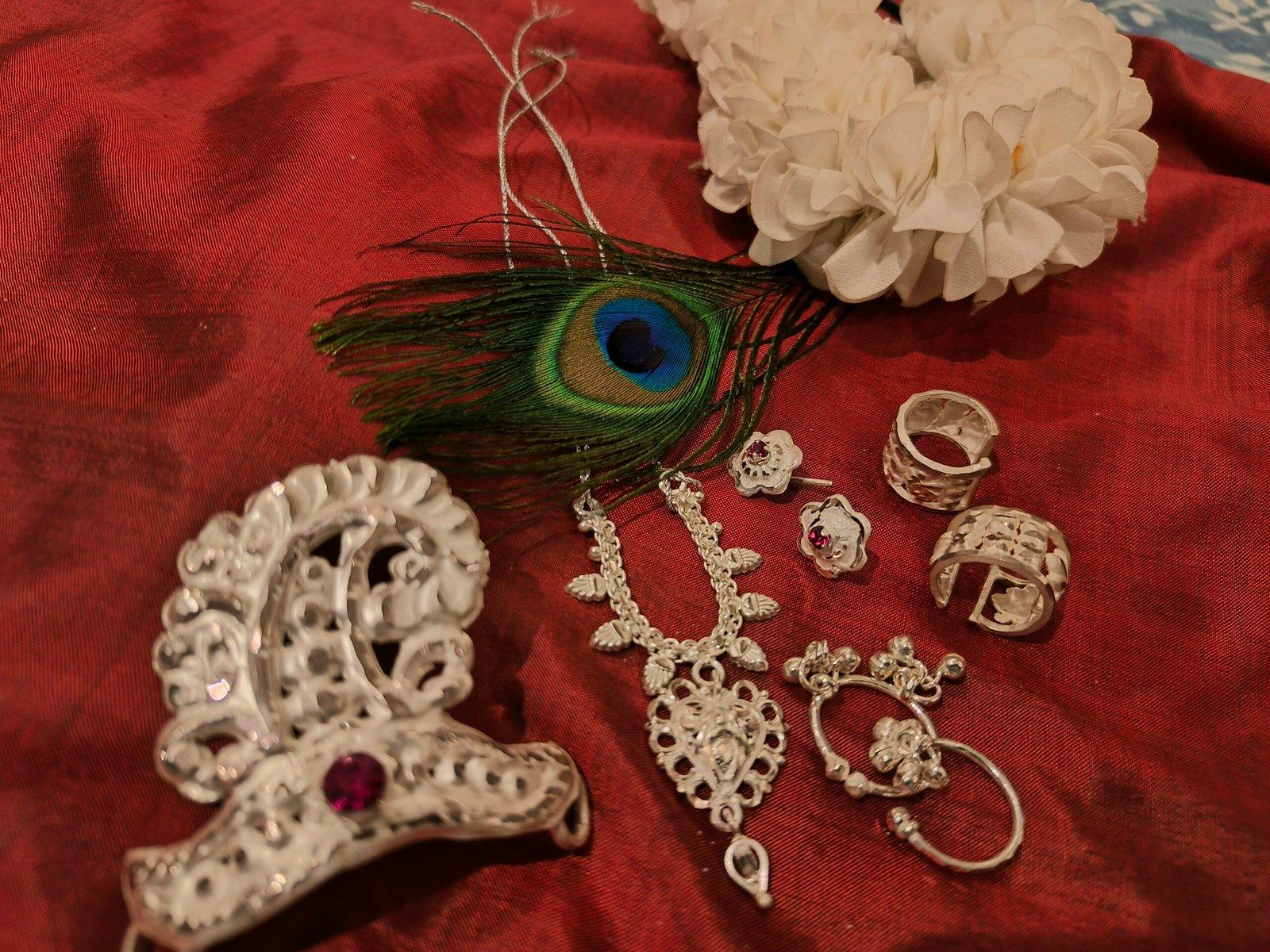 Gahenaz Silver Idol Jewellery Set with Chur for 3- 4″ Idol