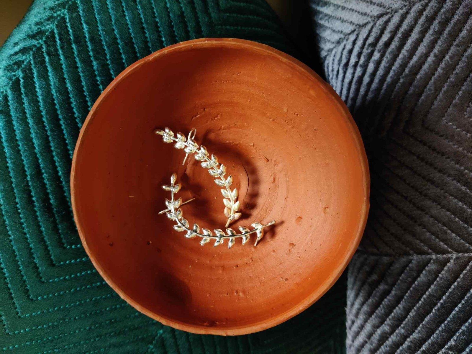 Gahenaz Silver Intriguing Vine Ear top/Kaan