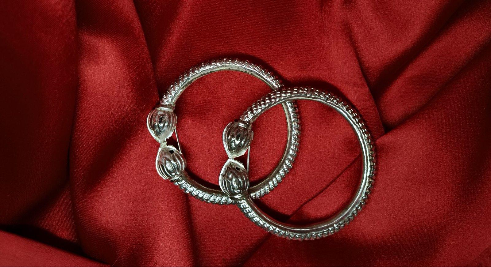 Gahenaz Silver Lotus Bala / Vintage Bangle 2.5