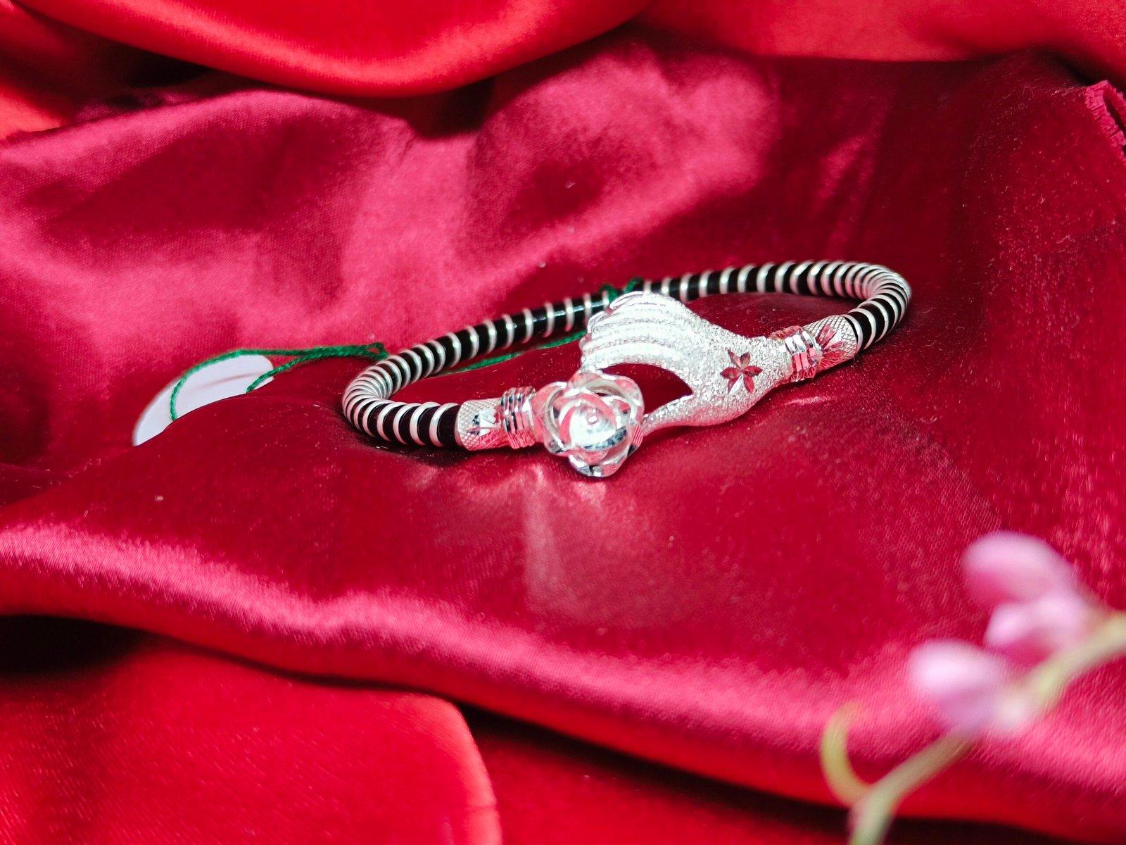 Gahenaz Silver Parijat Loha / Noa / Iron Bangle / Kada 2.5