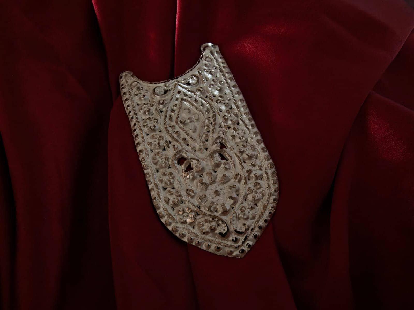 Gahenaz Silver Rani Necklace/ Bukpata / Kavasam for Idol