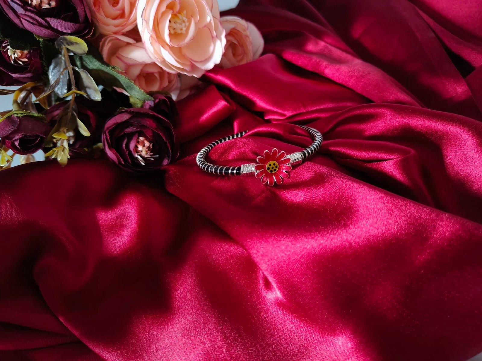 Gahenaz Silver Red Mogra Loha / Noa / Iron Bangle / Kada 2.4 view 2