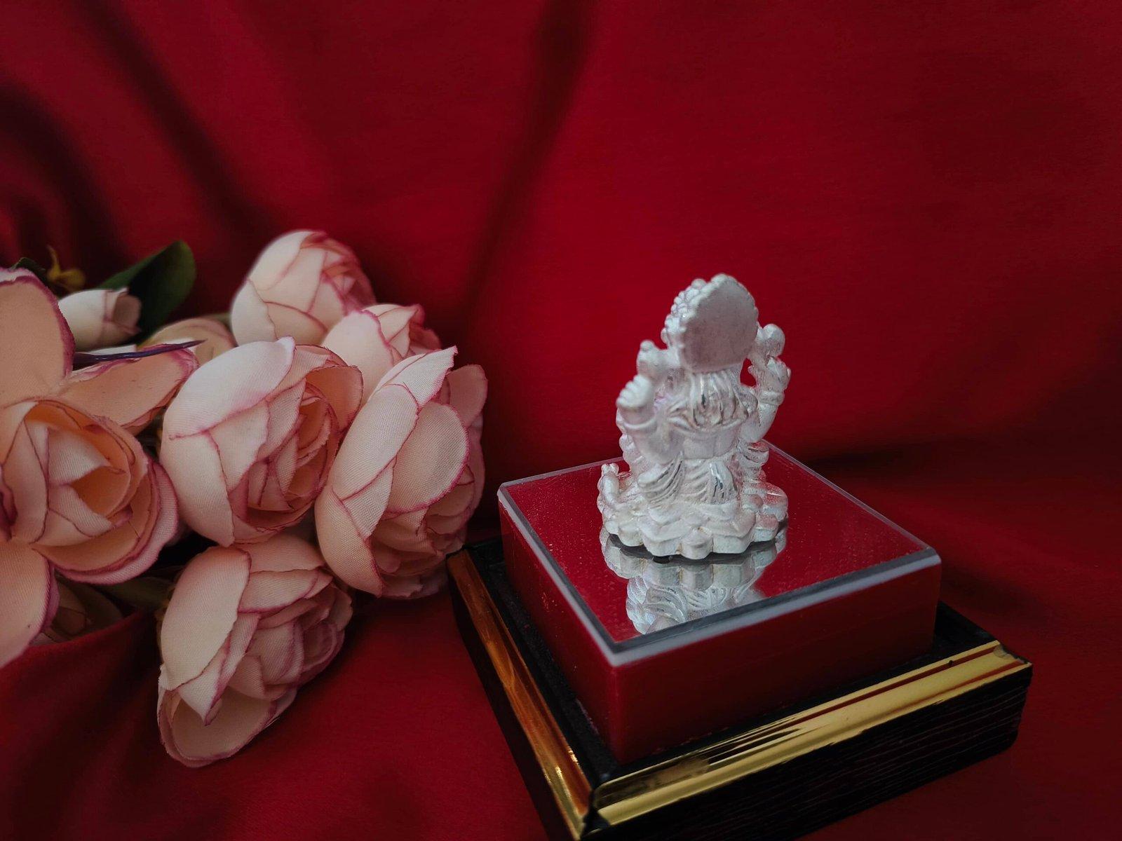 Ganesh / Ganapati / Siddhivinayak view 4