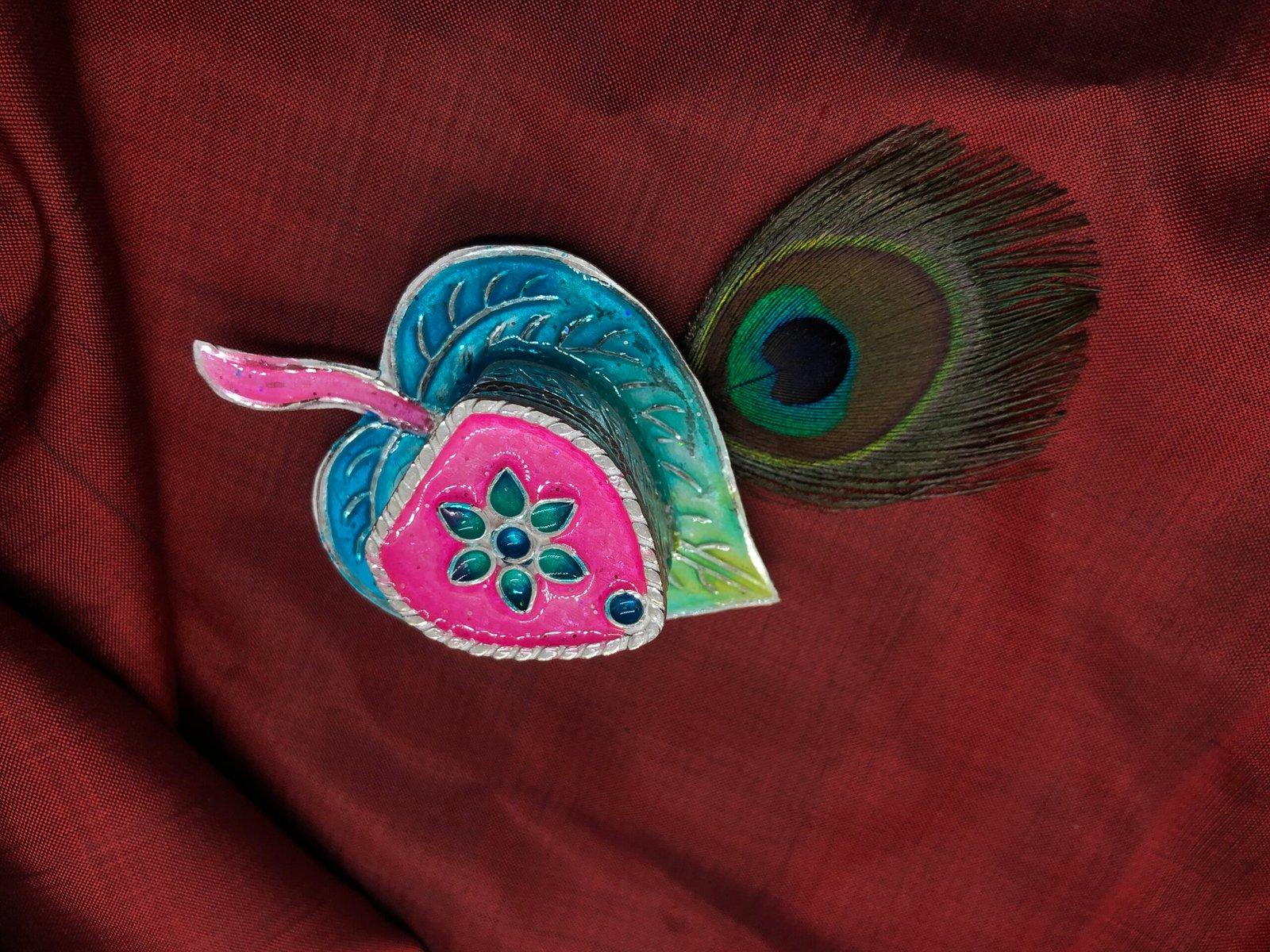 Leaf Sindoor Box/Kumkum Box