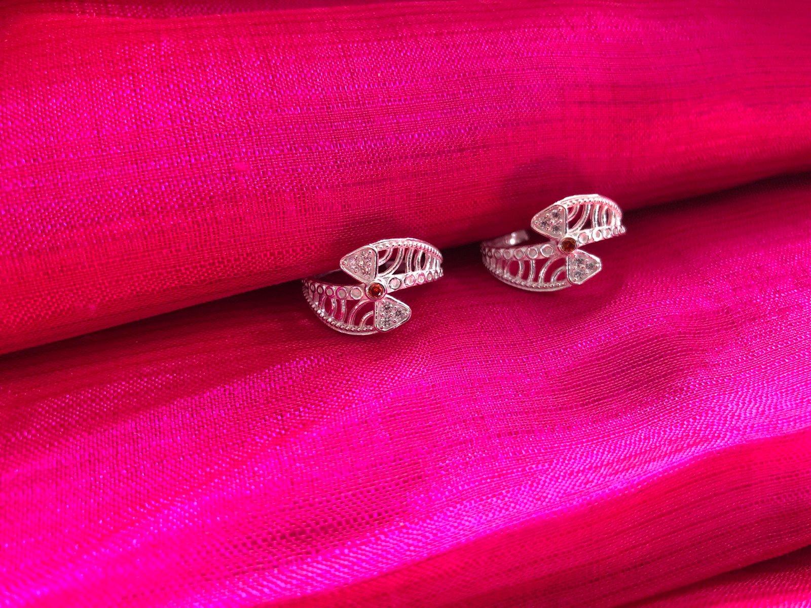 Lily Bichiya/ Toering