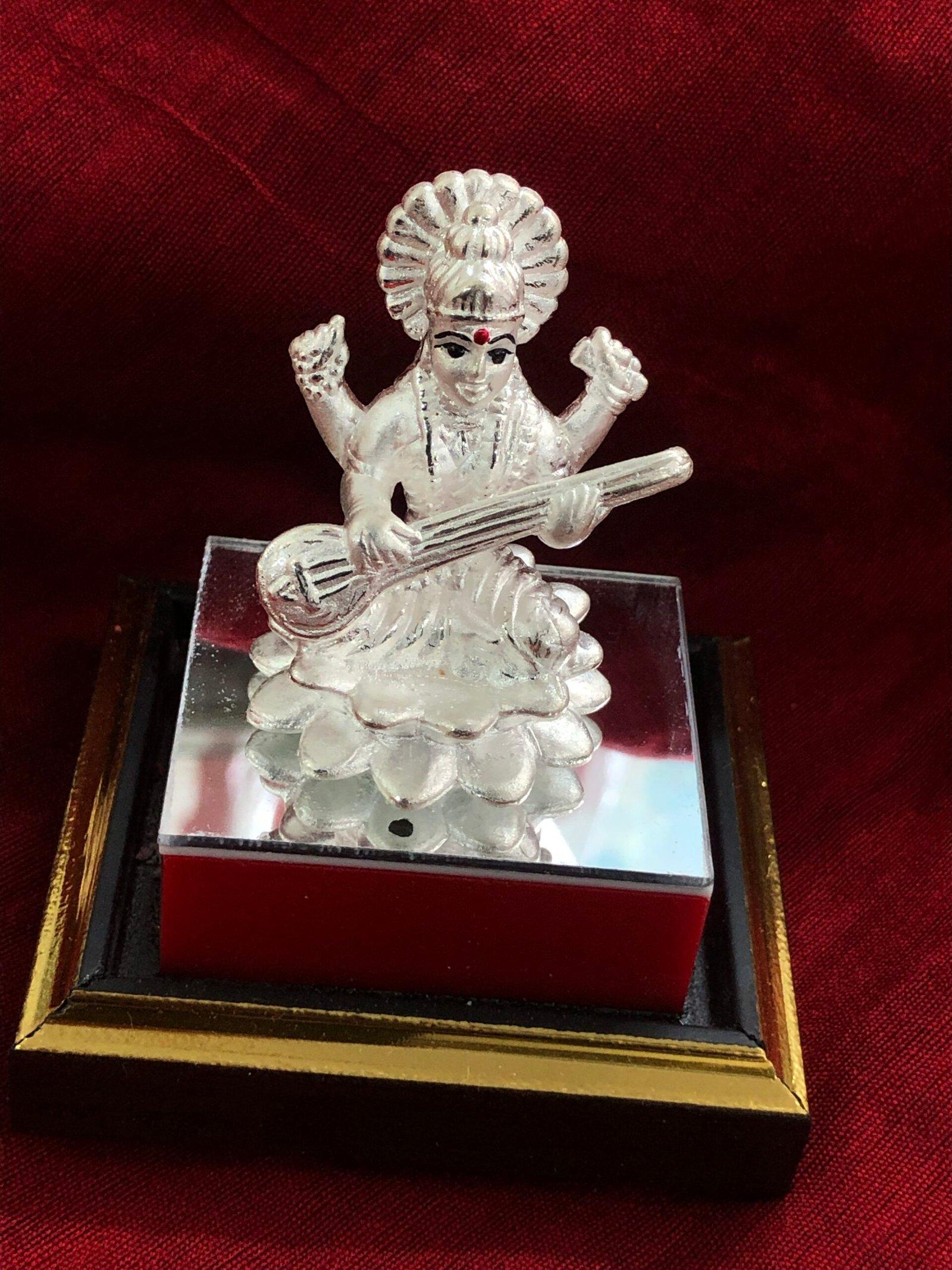 Meena Saraswati / सरस्वती Idol view 3