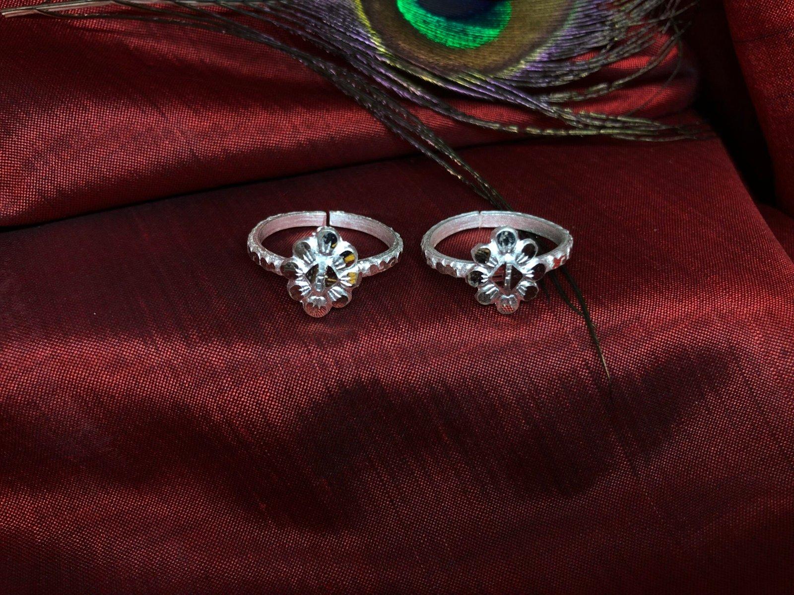 Mogra Toe Ring view 2