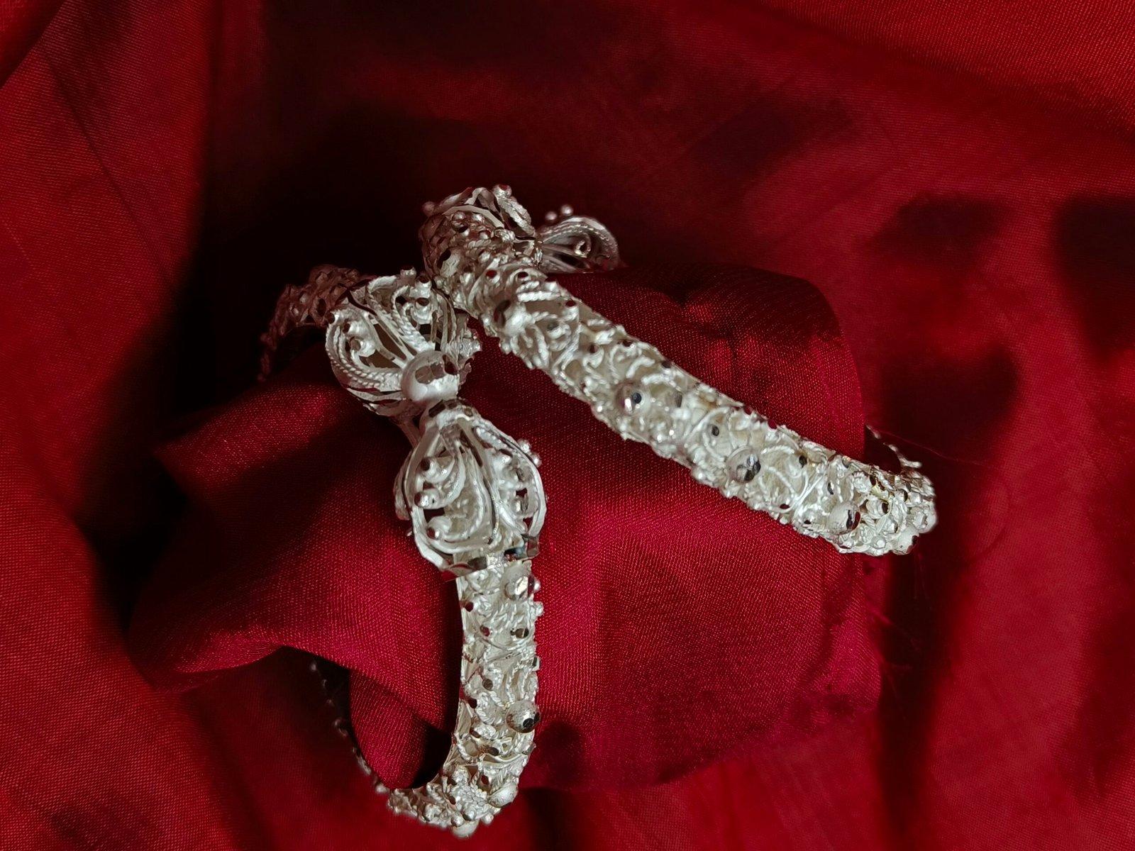 Mohini Bangle / Gorgeous Bangle / Bengali Bala view 5