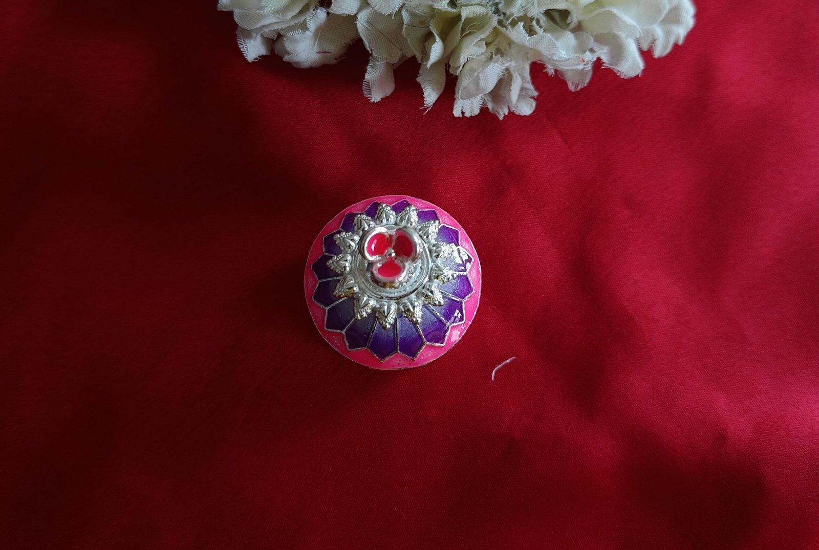 Mohini Kumkum Box / Sindoorbox with sindoor stick