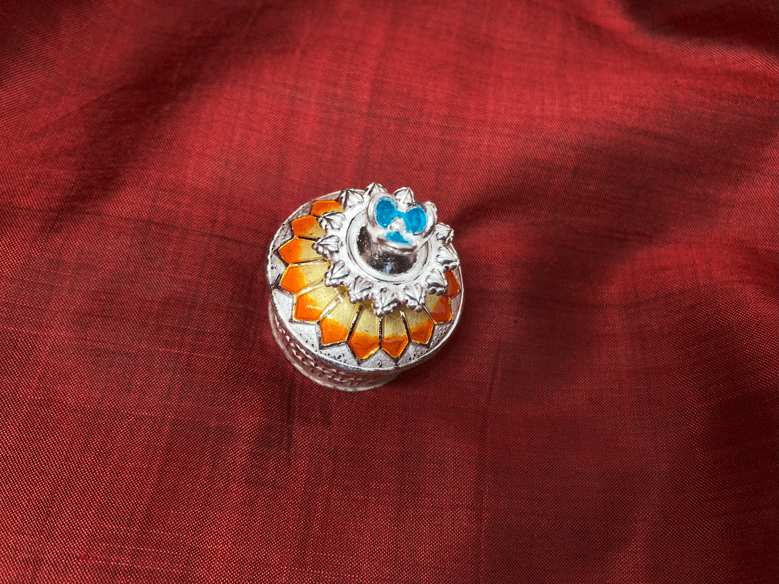 Mrignayni Sindoor Box/Kumkum Box