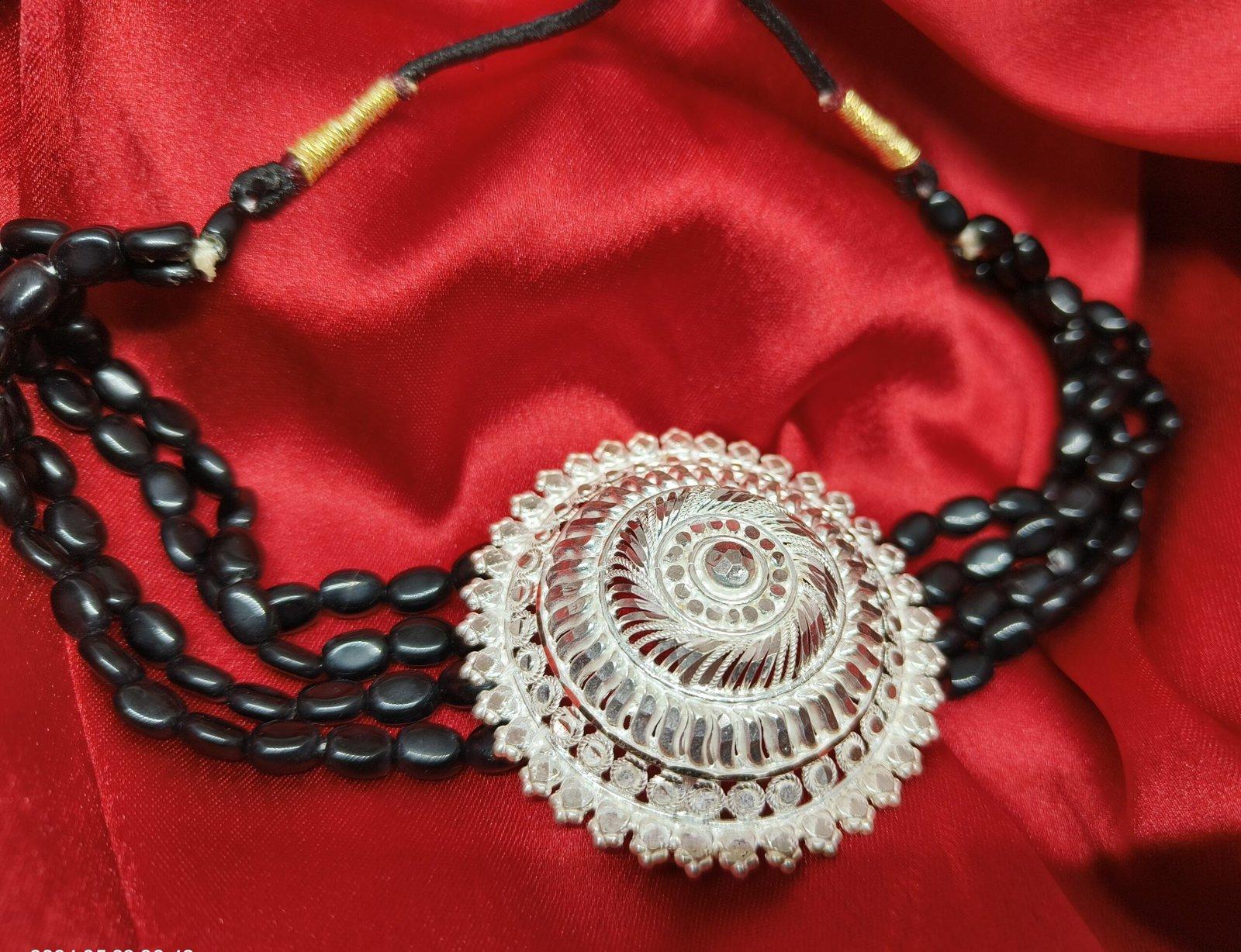 Mrinmayee Choker Necklace/Chik