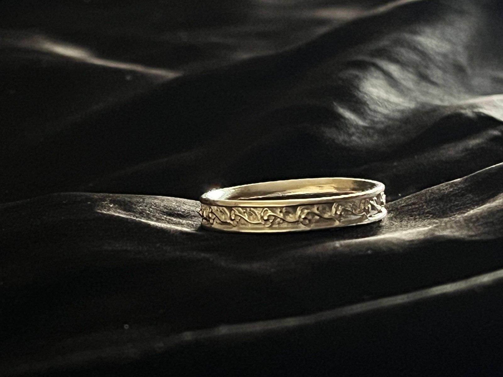 NobleBand Finger Ring / Thumb Ring