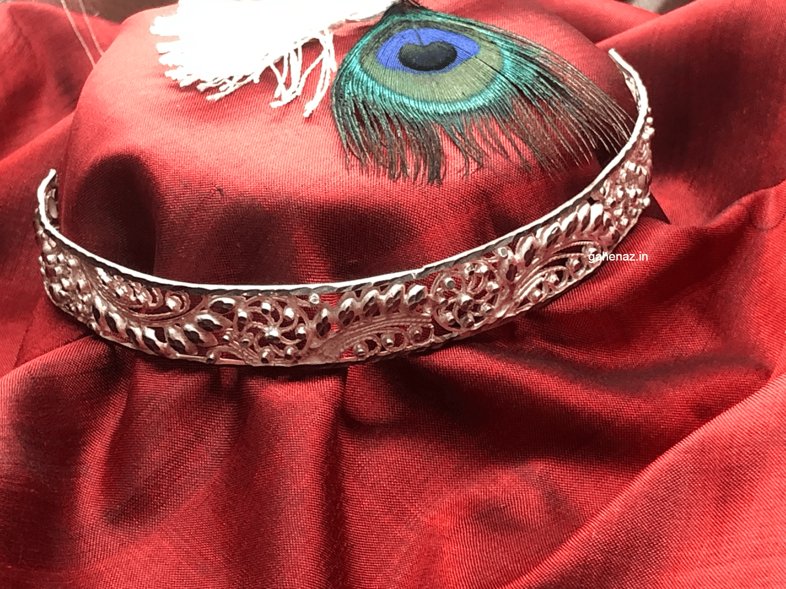 Padmini Chik/Choker view 2