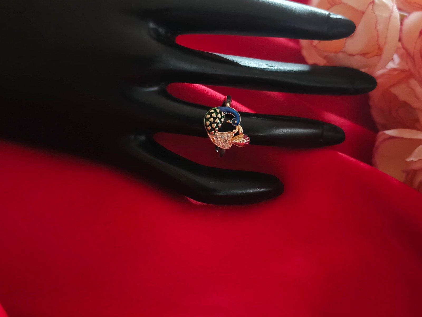 Peacock Finger Ring