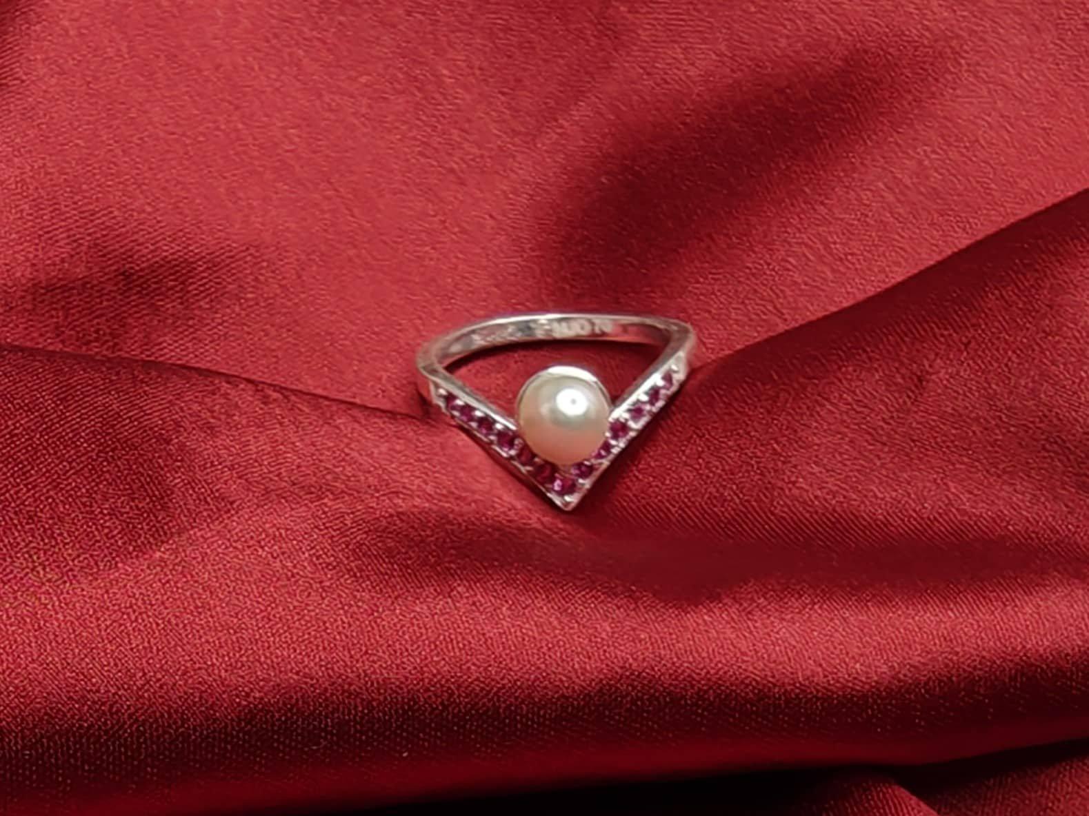 Pearl Finger ring Jeba