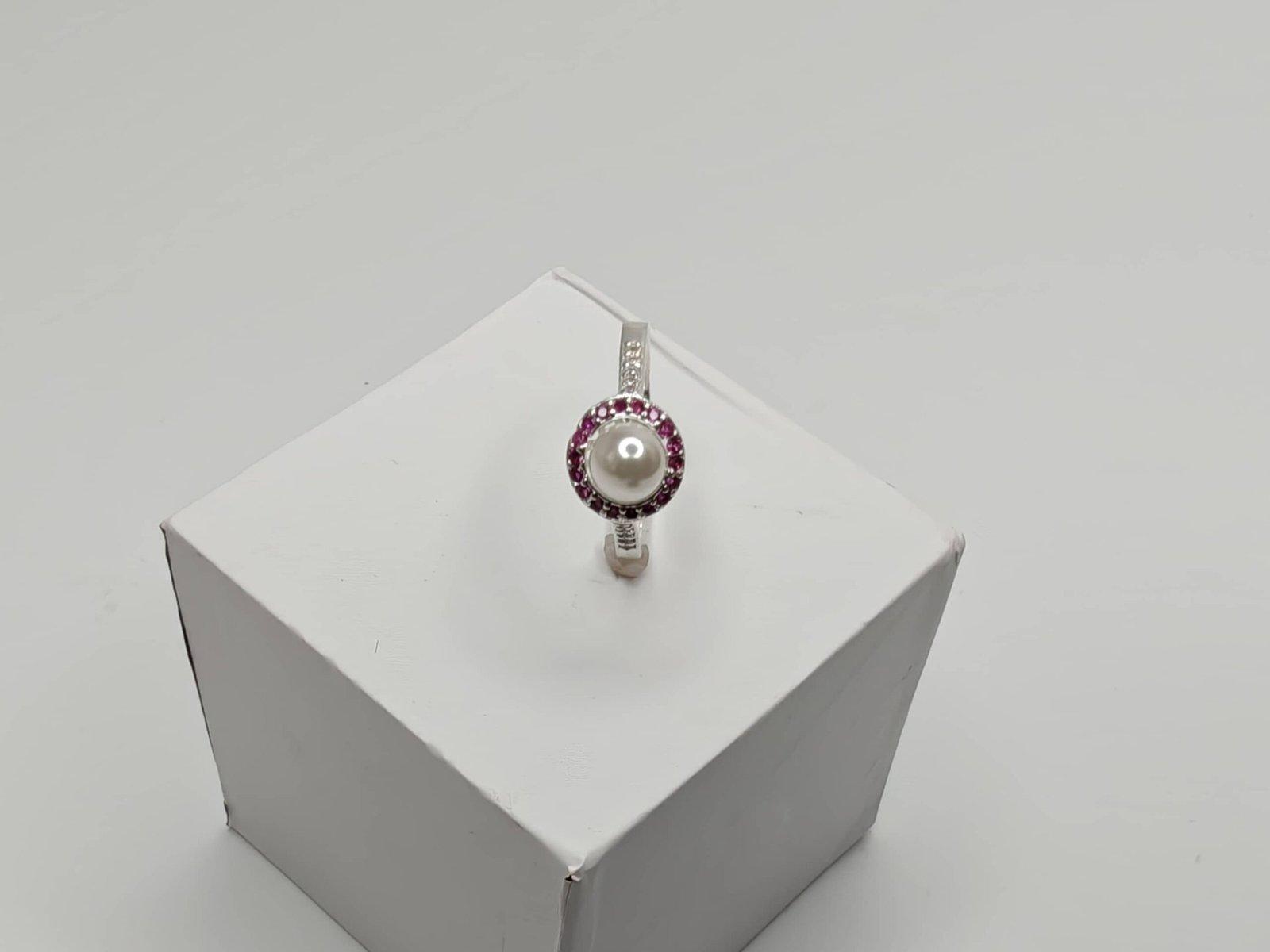 Pearl Finger Ring Pansy view 2