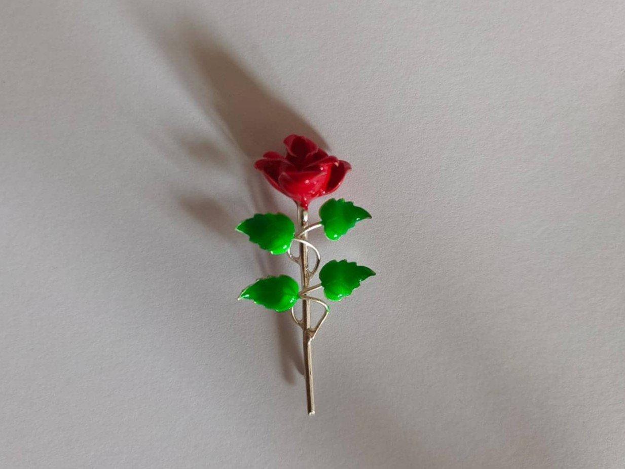 Rose Meena Coat Pin view 4