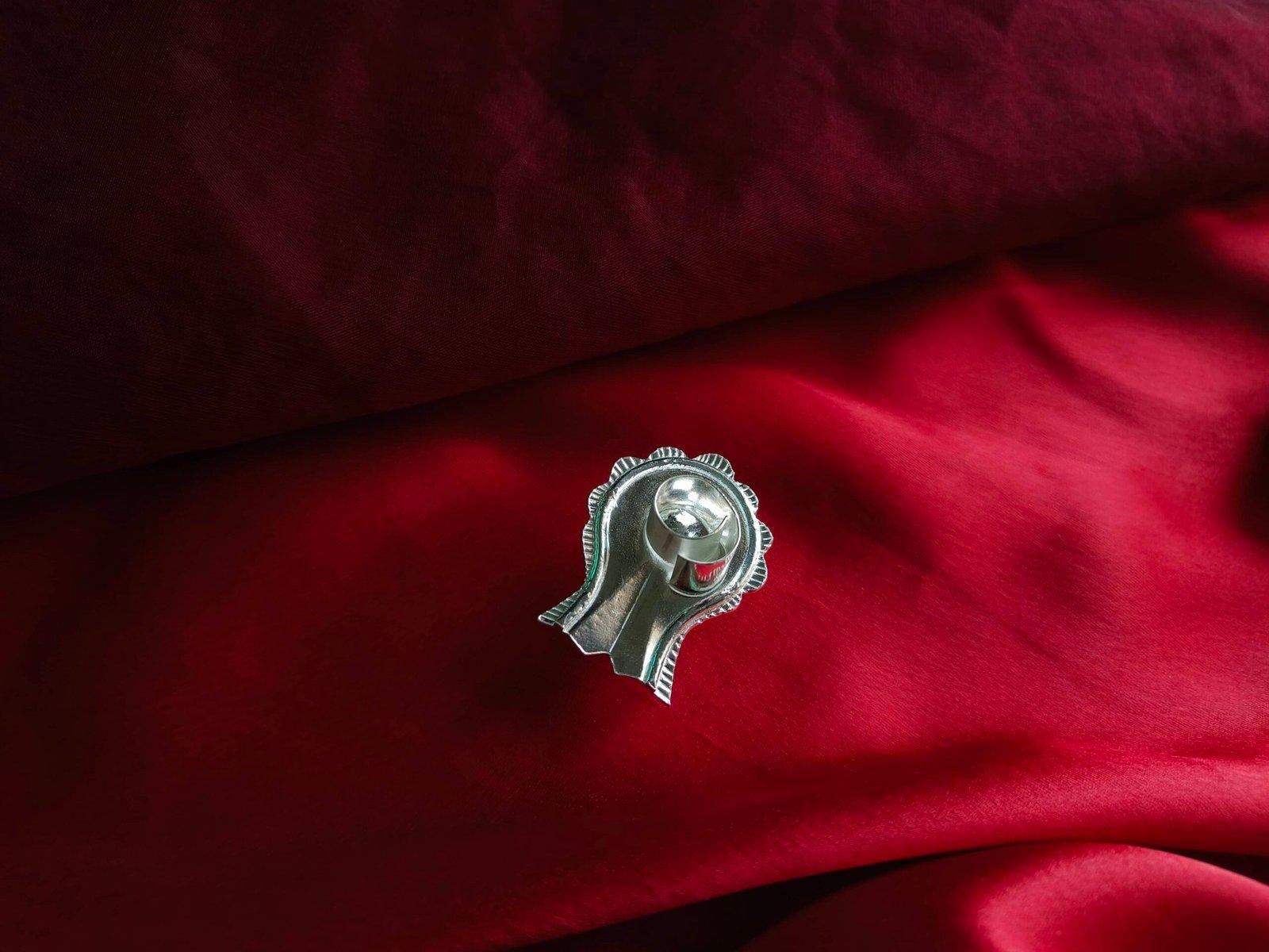 Silver Shiva-holder / Gouripot /Silver Yoni/Lingam holder's view 5