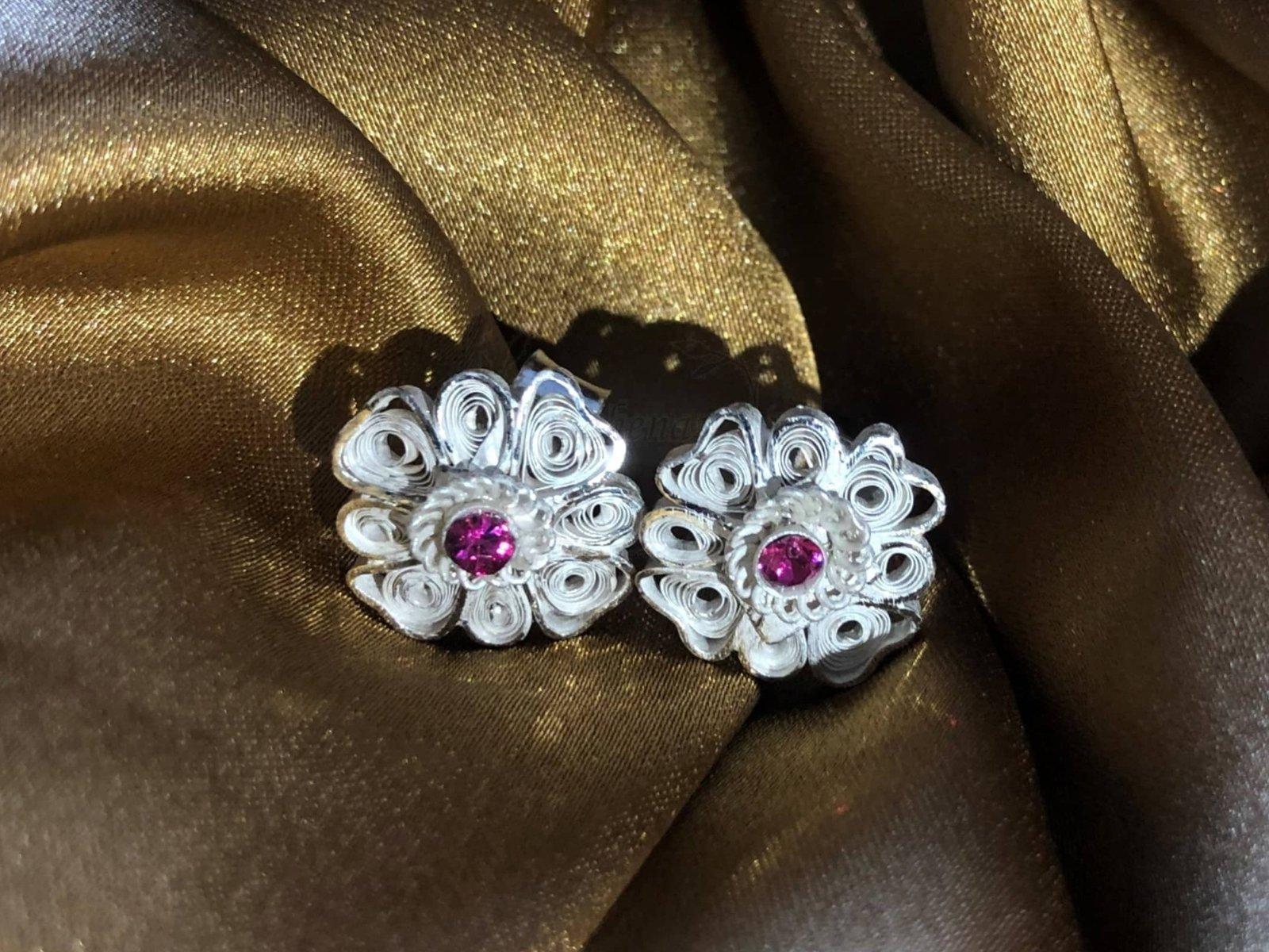 Star Flower Studs Earring view 3