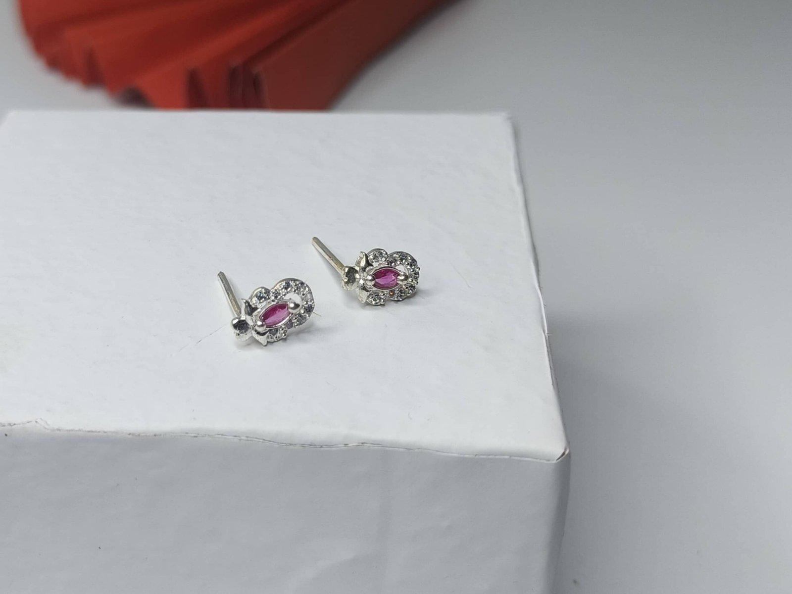 Stone Ear Top Ebba view 3