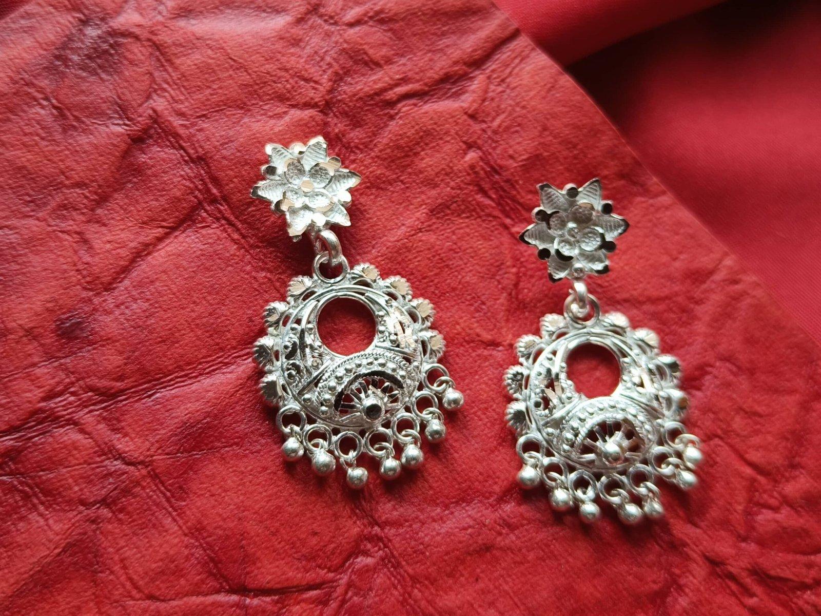 Striking Lalita Earring view 3