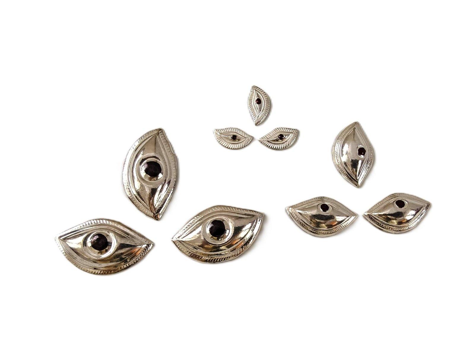 Trinetra/Eyes/Ankhe/Akh/Chokh Feature for Idol/Shiva