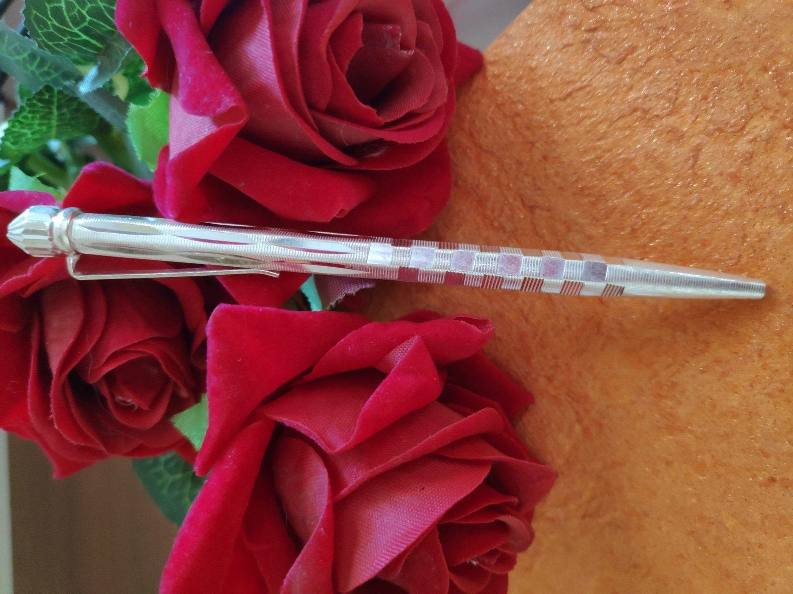 Unique Stylish Silver Pen