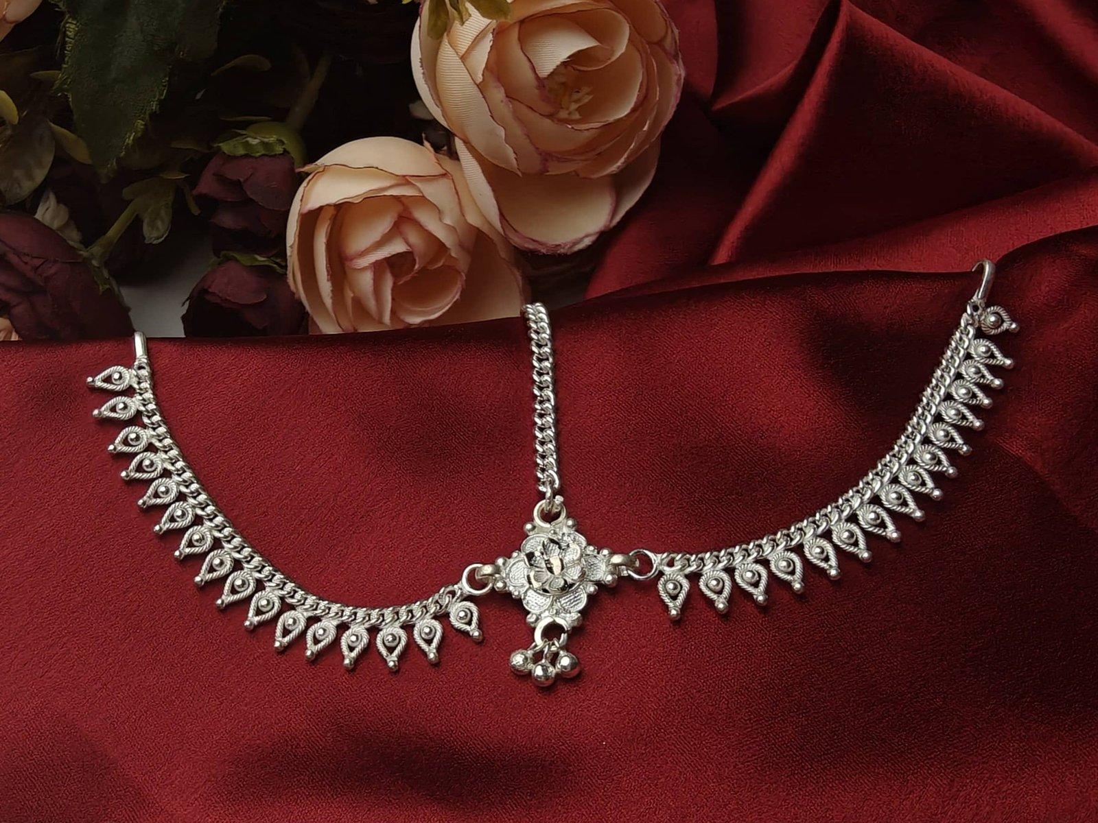 Urvashi Matha Patti/Maang Tikka/Tiara for Idol view 4