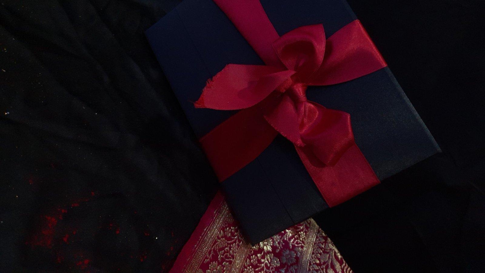 Wedding Box Bride and Groom view 3