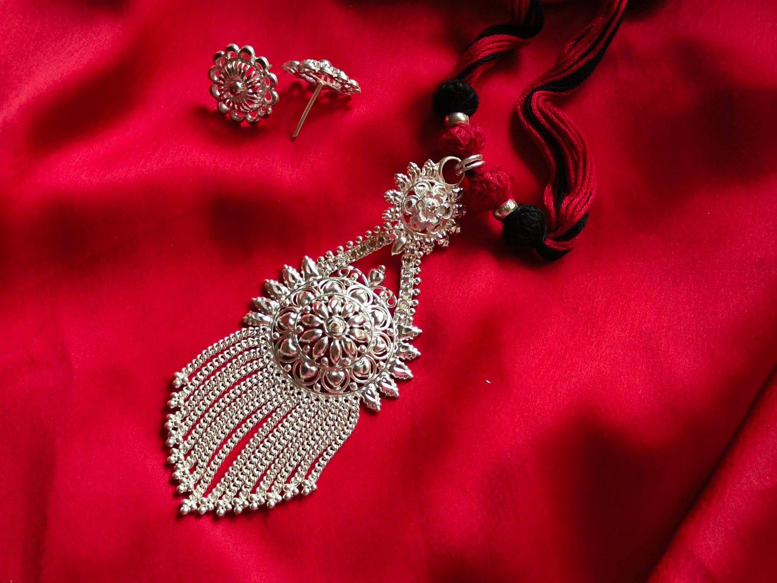 Anuradha Necklace Set view 2
