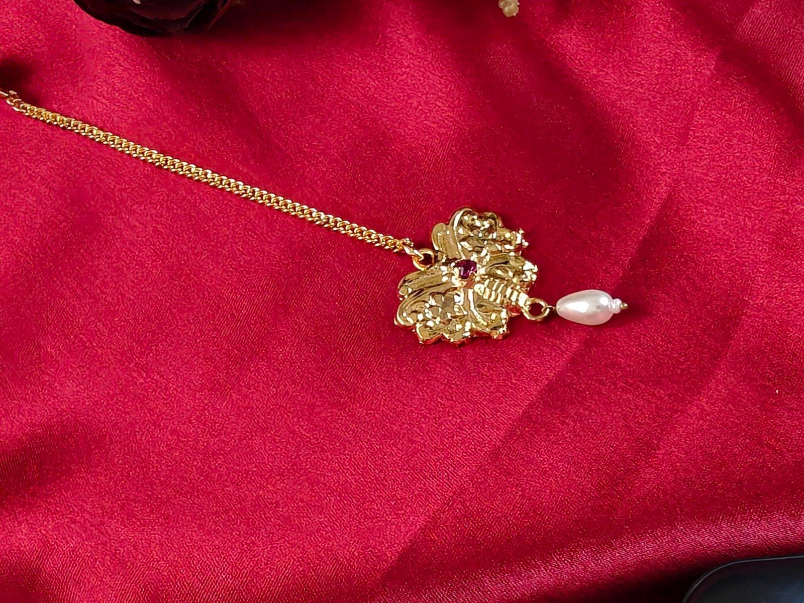 Butterfly tikli / Mangtika Gold Polished view 2