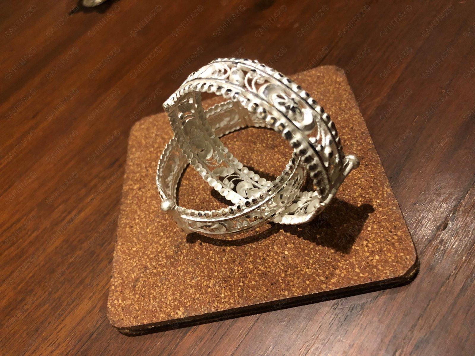 Chur/Bangle size 2. for kids or Idol view 2