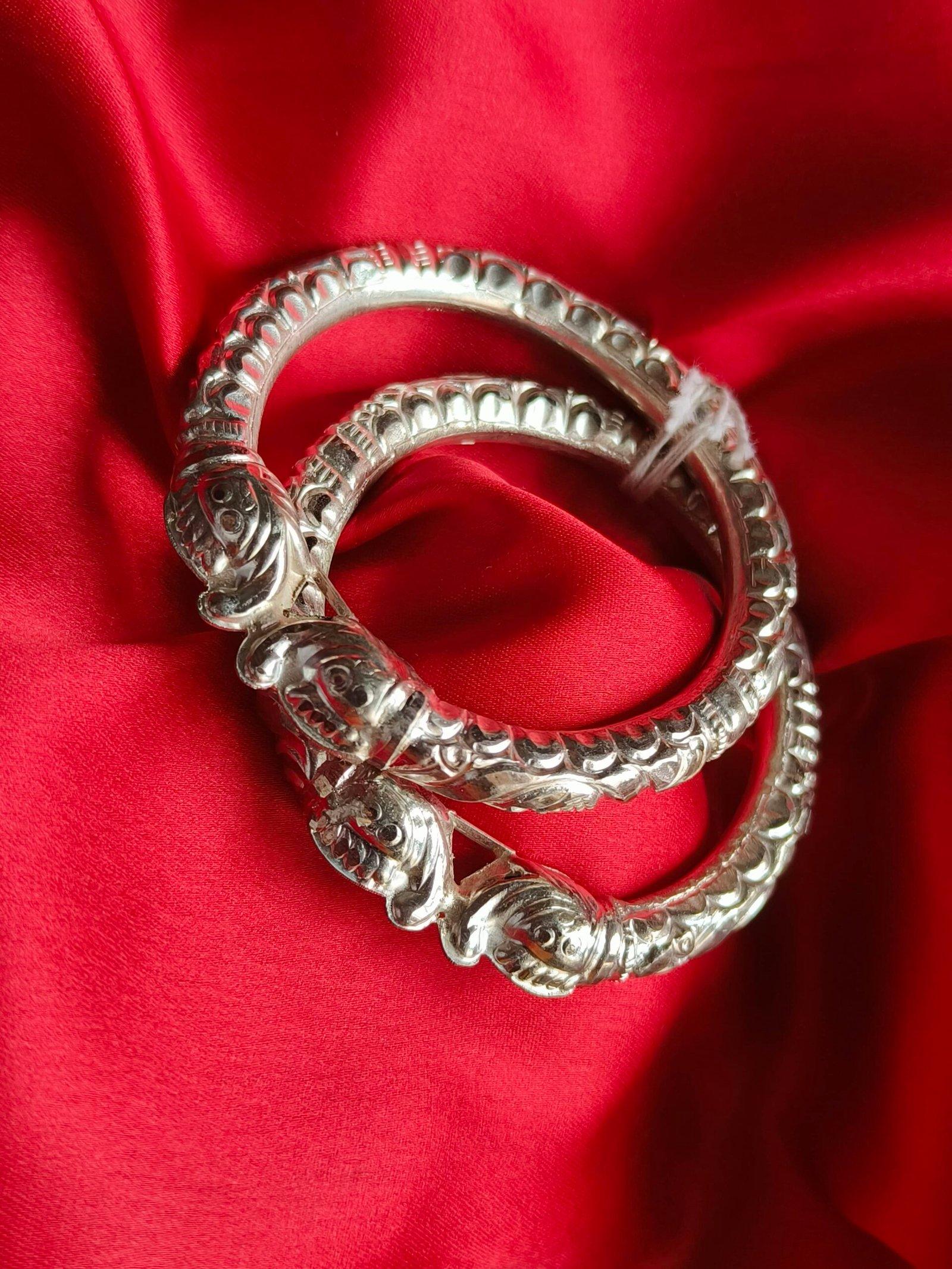 Madhavi Traditional Bangle/Bala/Naksha Bala 2.4 view 2