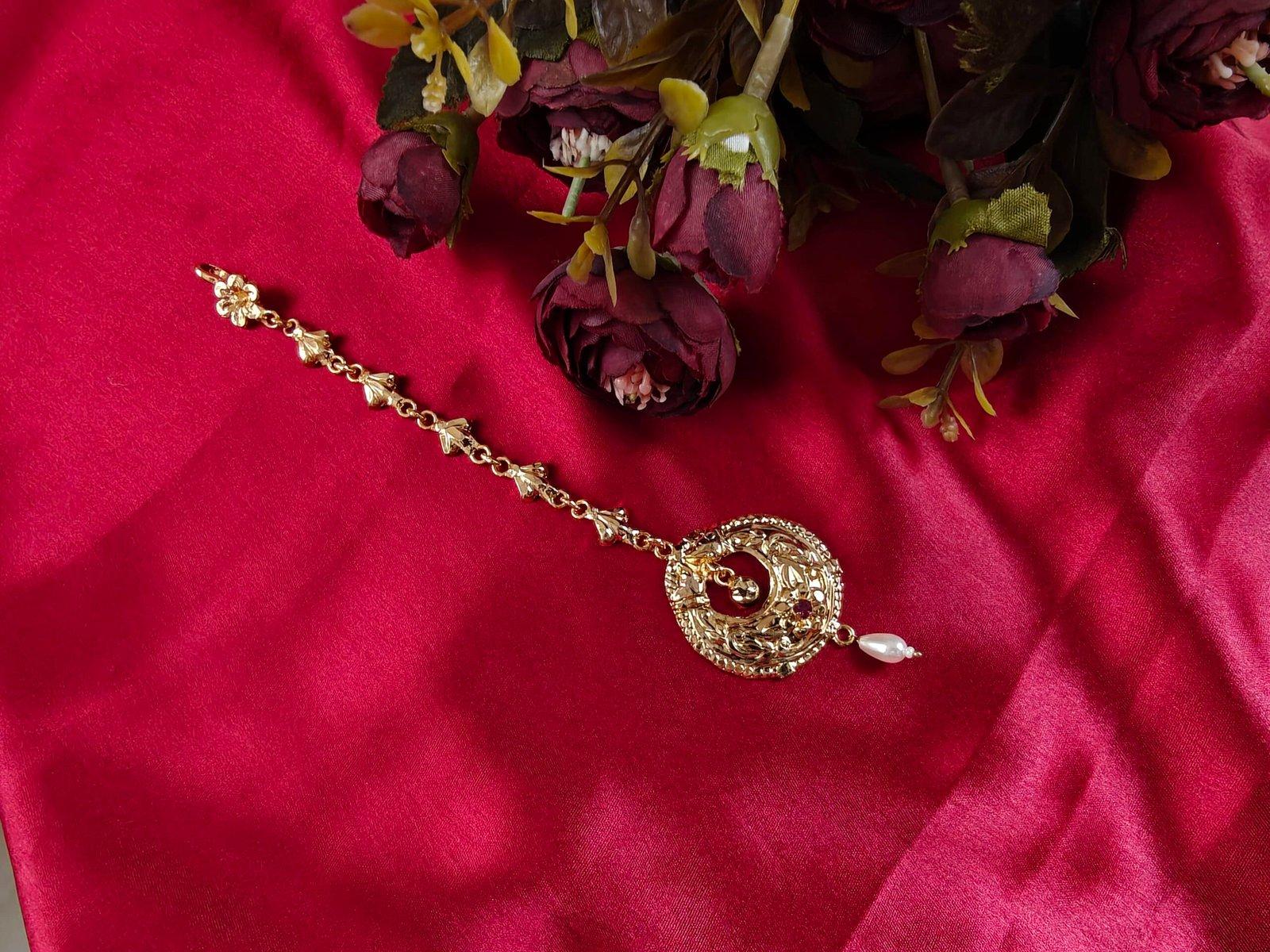 Parama Tikli / Mangtika Gold Polished view 3